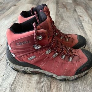 OBOZ Woman’s size 11 Hiking Boots (Waterproof)